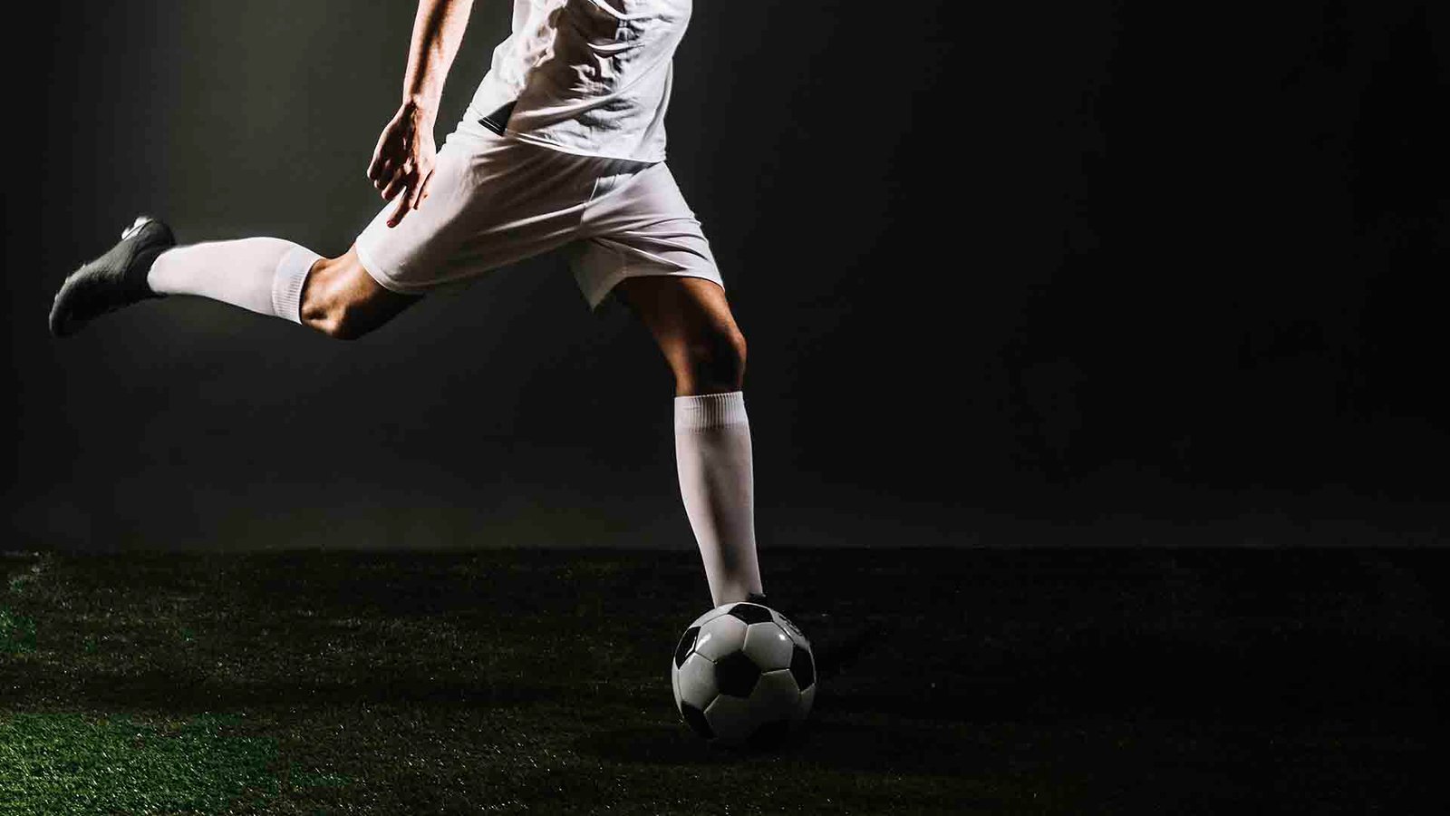 Ultimate Guide To Fantasy Football Strategy